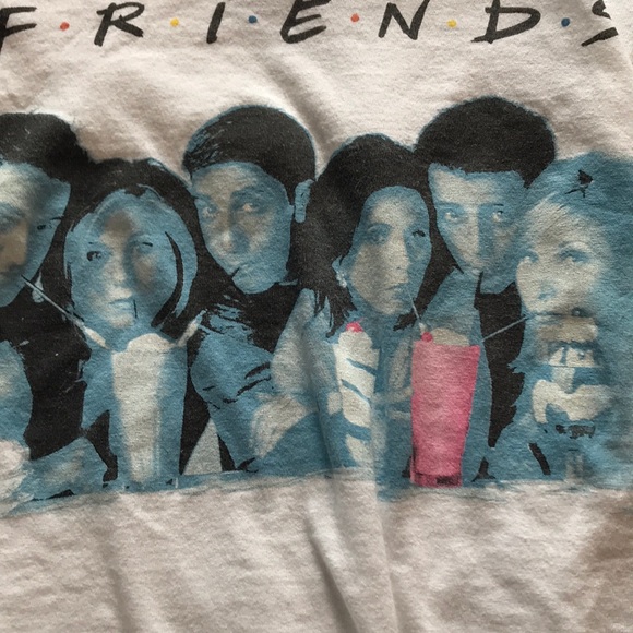 🌻 Friends Crop Top Tee - Picture 2 of 3